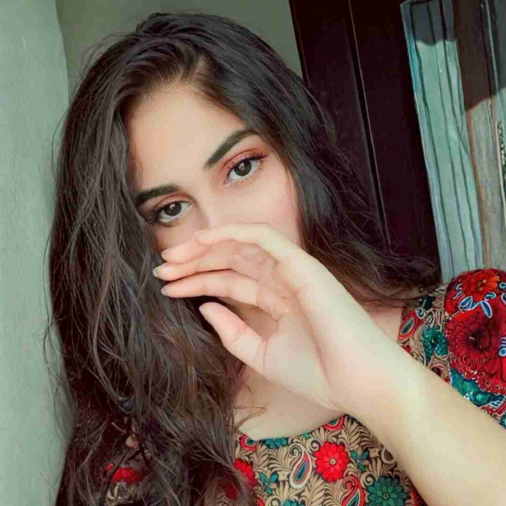 Hidden Face DP for Girl Pictures